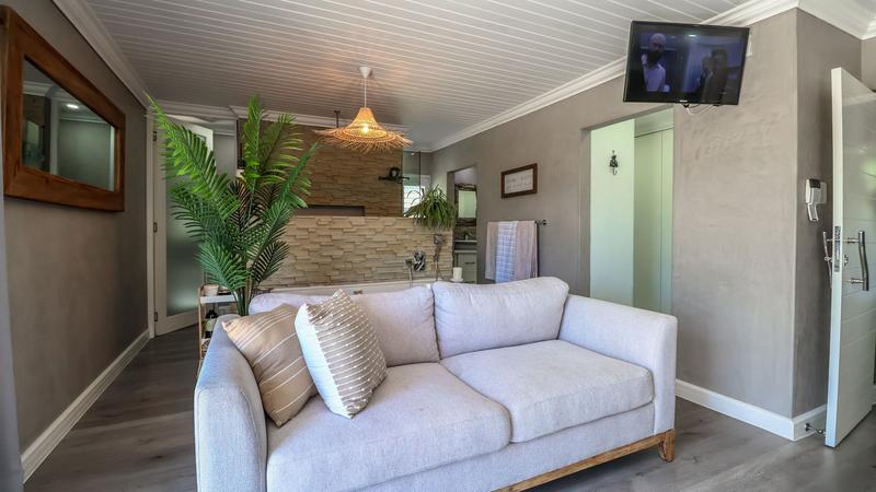 5 Bedroom Property for Sale in Num Num Cape Estate Western Cape